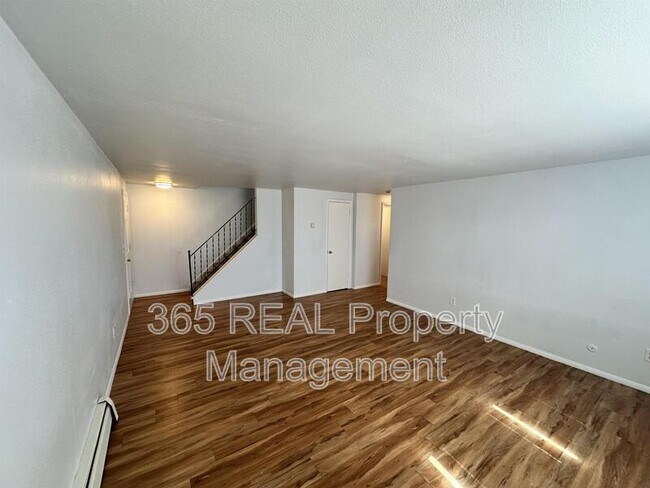 Foto del edificio - 1470 E 16th St