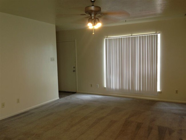 Foto del edificio - 2 br, 1 bath Duplex - 3340-42 Lodgepole 3342
