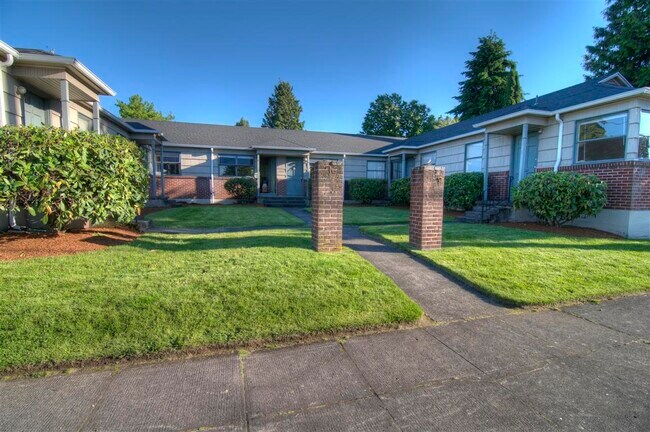 Foto del edificio - 7222 East Burnside