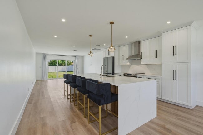 Foto del edificio - 461 SW 1st St