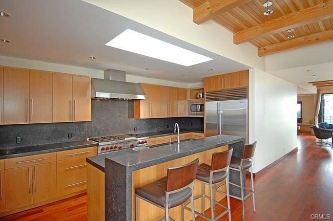 Building Photo - 125 13th St