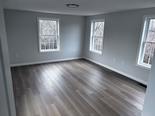 Foto del edificio - 239 State Rte 107