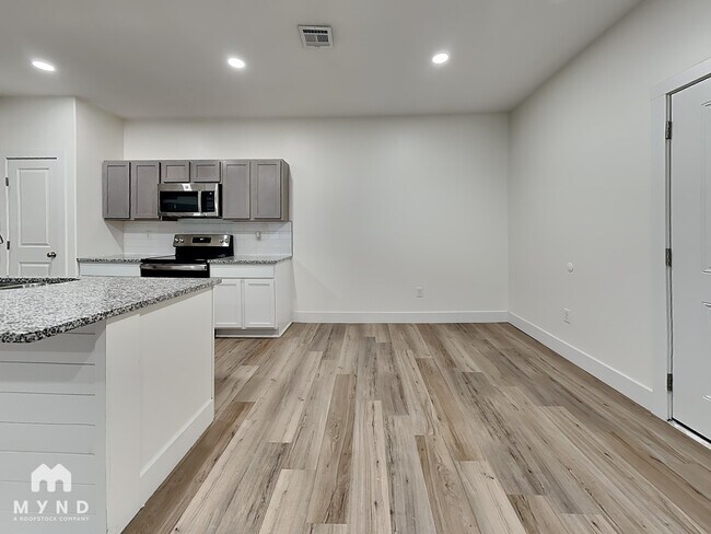 Foto del edificio - 5803 E Bristol St