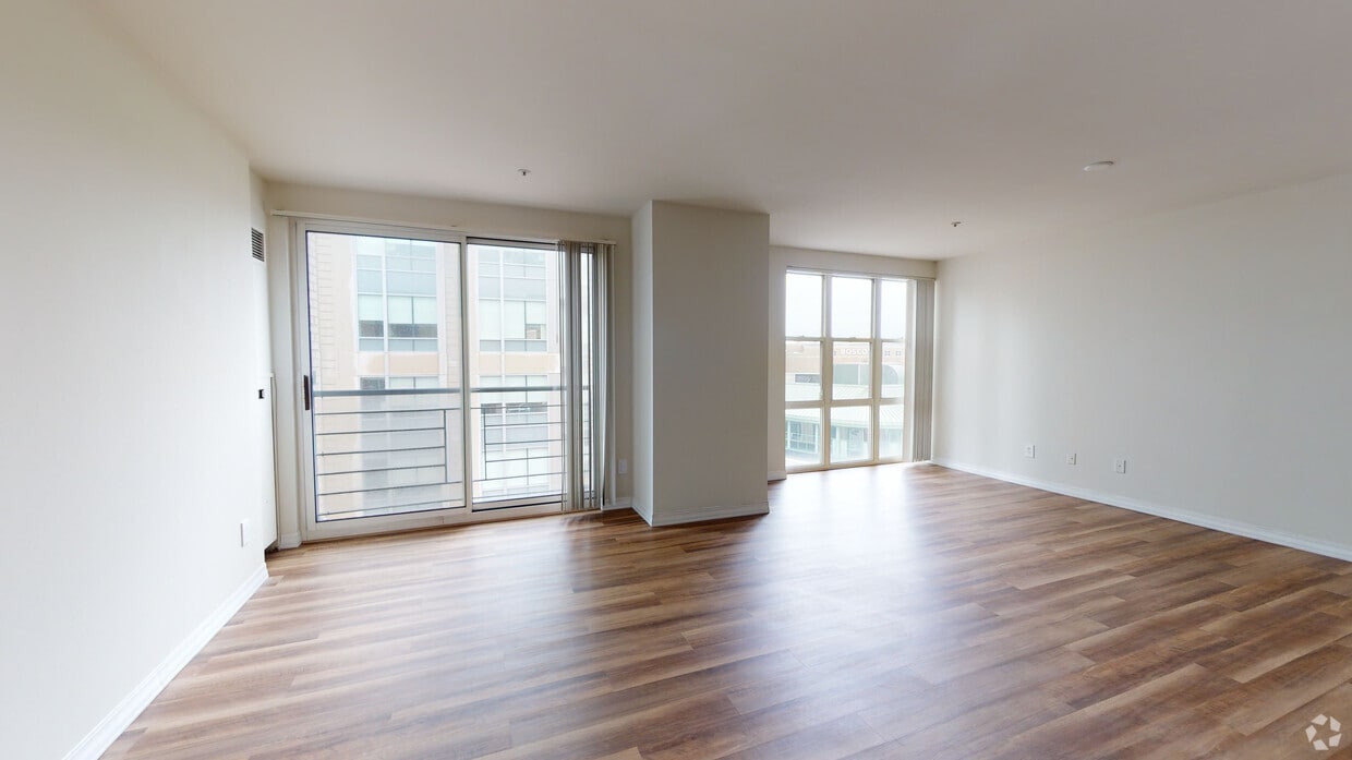 Photo - Center Place Apartments