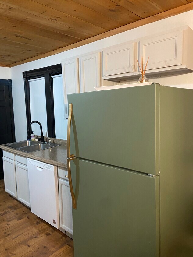 Foto principal - 906 Southbridge St