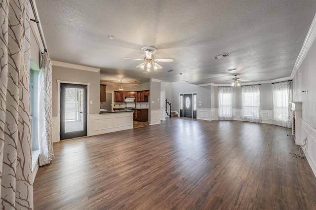 Foto del edificio - 6518 Redstone Ct