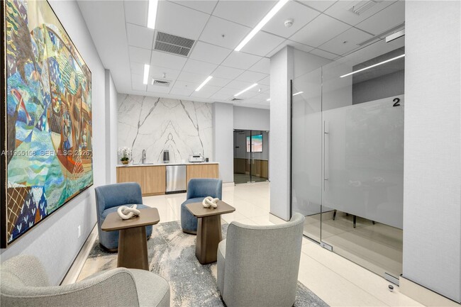 Building Photo - 888 Brickell Key Dr