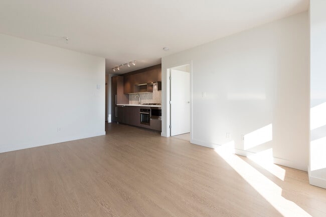 Building Photo - 505-13696 100 Avenue