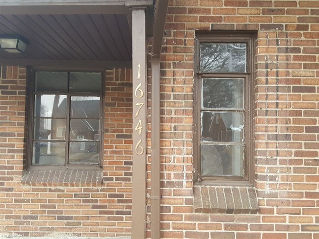 Building Photo - 16746 Gilchrist St