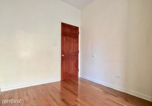 Foto del edificio - 3 br, 1 bath Apartment - 124 La Salle St