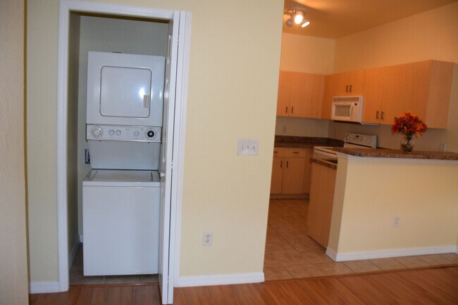 Foto del edificio - Amenities Galore in Lake Marion Golf Resort! Gated Community! Lovely 2-Bedroom, 2-Bath Condo!