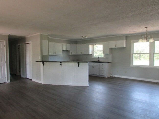 Building Photo - Steeplechase Subdivision, Close to Shaw AFB!