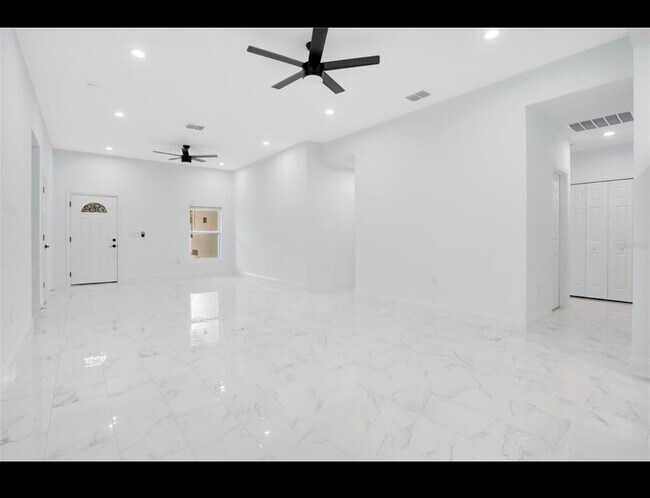 Foto del edificio - 13525 SE 100th Ave