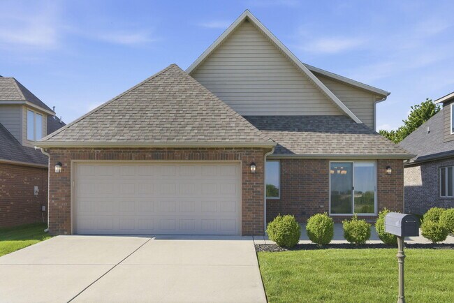 Foto del edificio - 3835 E Brookdale Terrace