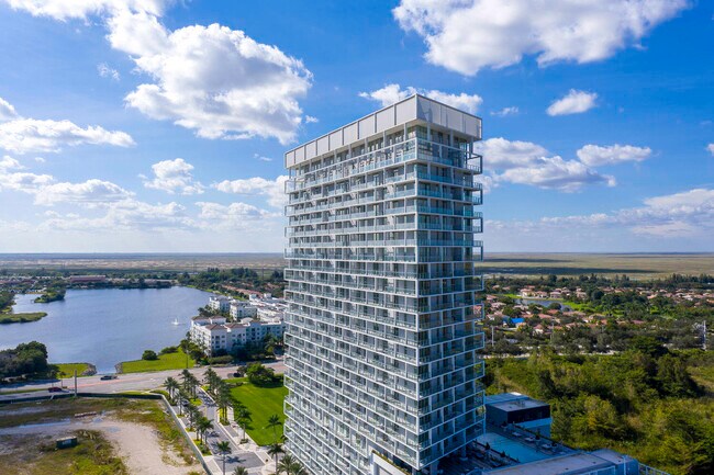 Foto del edificio - 2000 Metropica Wy