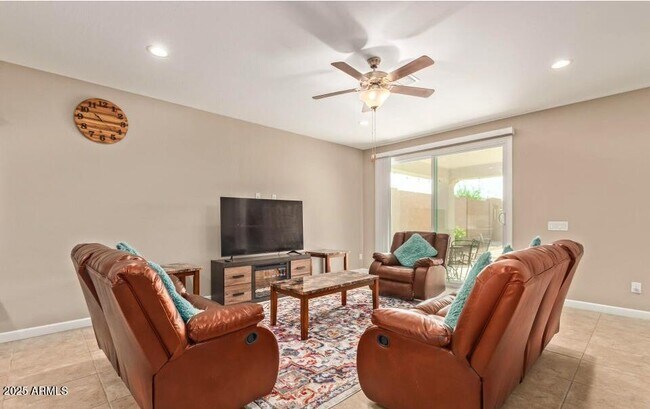 Building Photo - 1953 W Yellowbird Ln