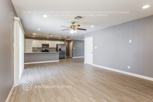 Building Photo - 420 E Hermosa Dr