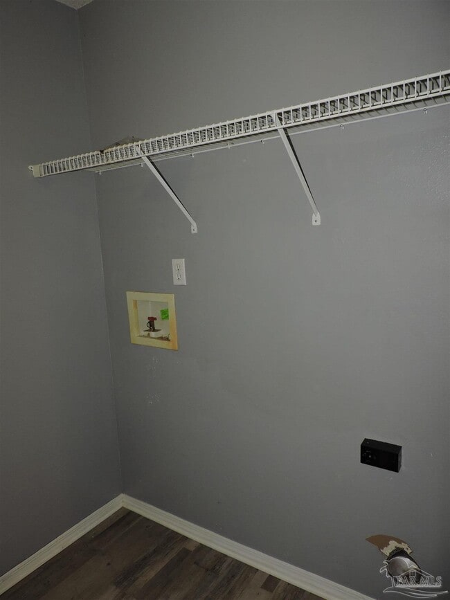 Building Photo - 724 Hanley Downs Dr