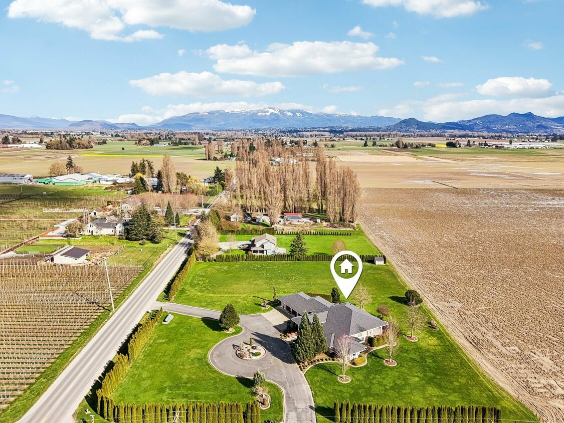 Foto principal - 15541 Bradshaw Rd