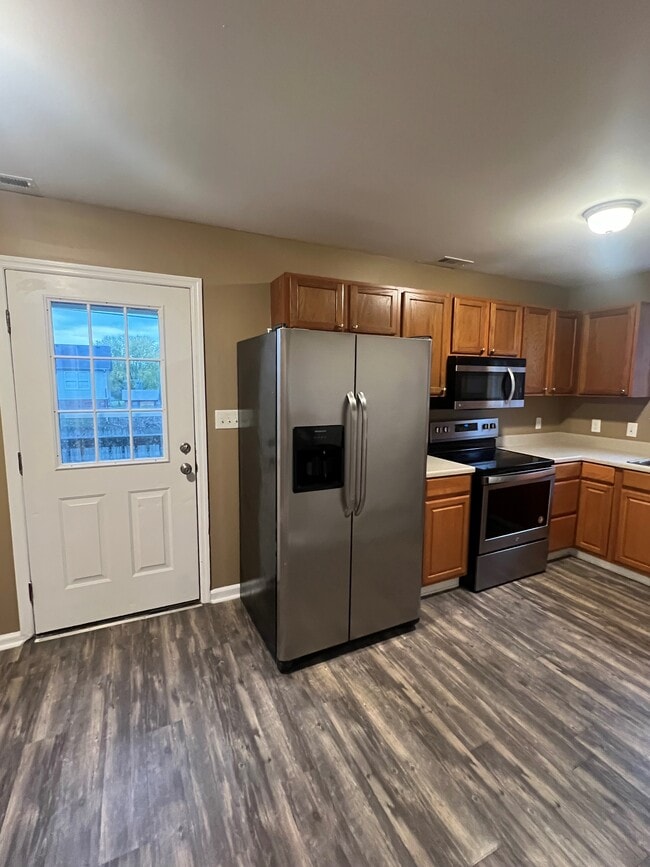 Building Photo - 1052 Merrick Dr