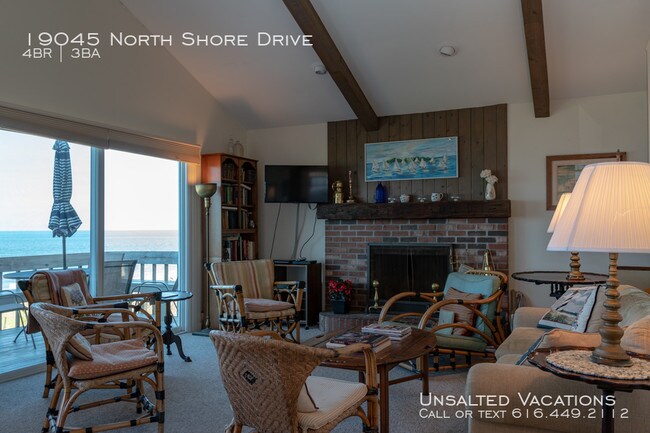 Foto del edificio - 4 BD Home on Lake Michigan