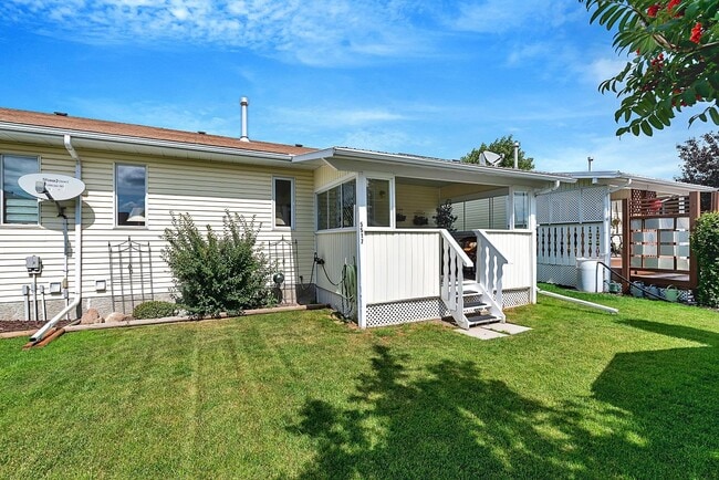 Building Photo - 0 Bed 0 Bath Unit in Olds, AB