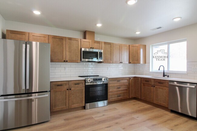 Foto del edificio - New Construction! 3 Bed/2.5 Bath in Pasco