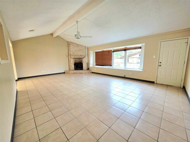 Foto del edificio - 6610 Northleaf Dr