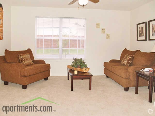 Living Room - Magnolia Court