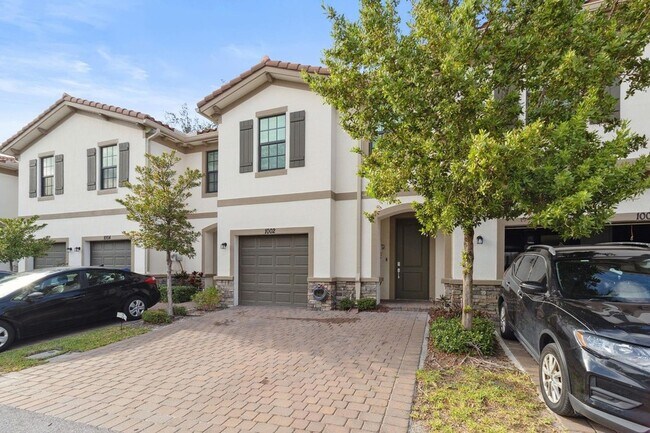 Foto del edificio - 1002 Sweet Briar Lane
