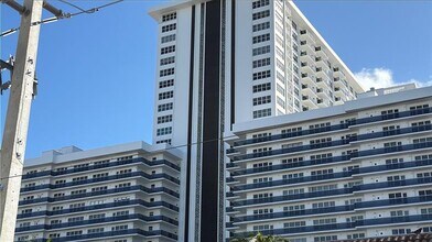 Building Photo - 3500 Galt Ocean Dr