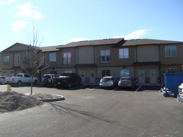 Building Photo - Arlington Pointe
