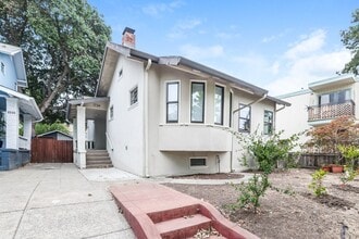 Building Photo - 1734 Lincoln St