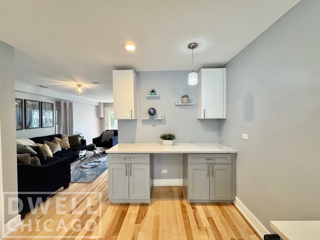 Photo - 2550 W Thomas St (Chicago, IL)