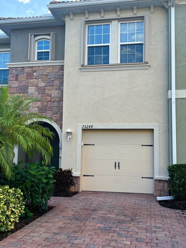 Building Photo - 25248 Cordera Point Dr