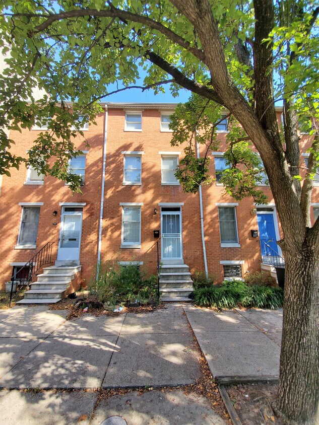 2108 E Fairmount Ave, Baltimore, MD 21231 Townhome Rentals in
