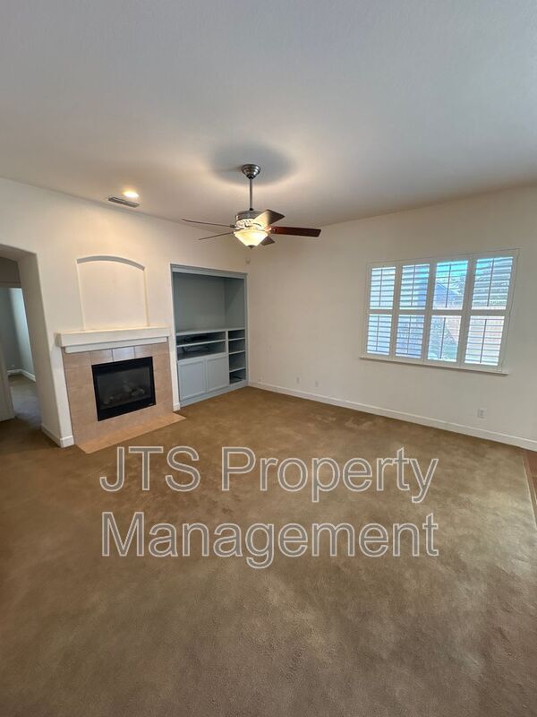 Foto del edificio - 6024 Roswitha Ct