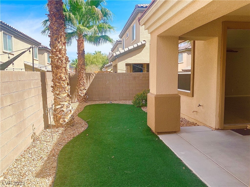 Building Photo - 6228 Sugartree Ave