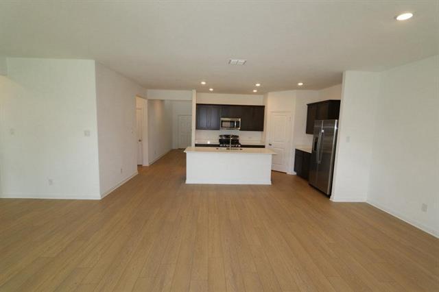 Building Photo - 14836 Picante St