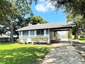Building Photo - 2512 Ave A