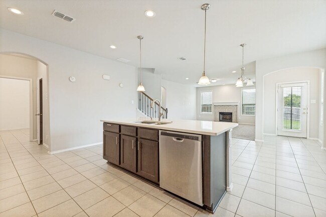 Building Photo - 4400 Horsemint Cv