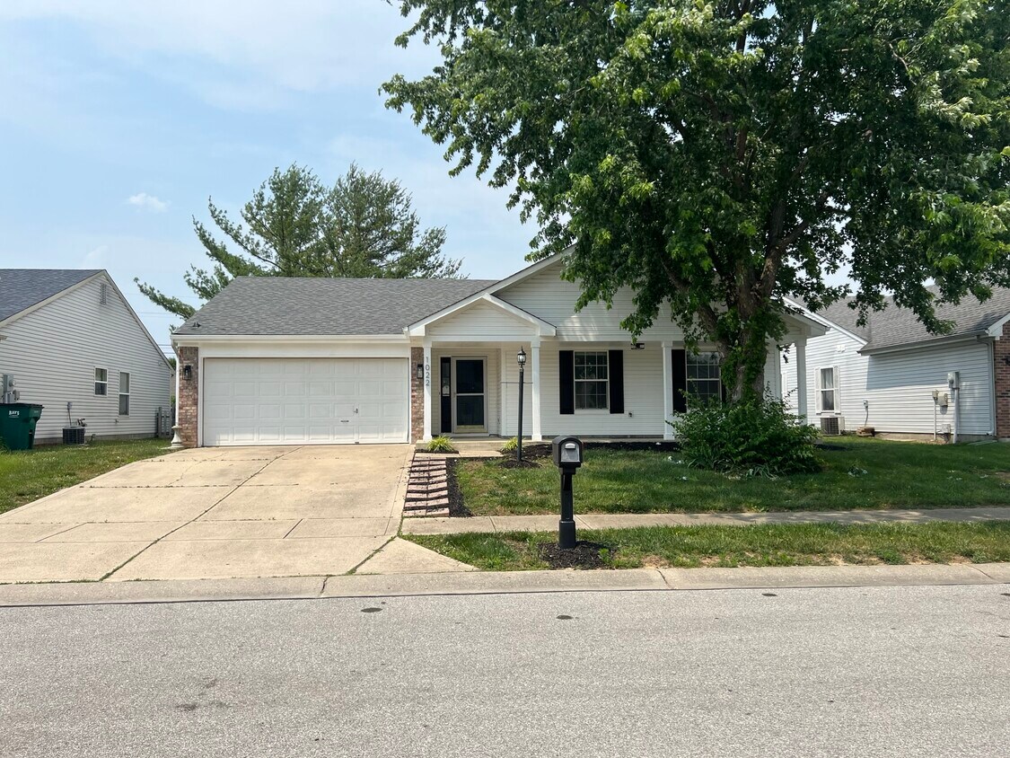 Primary Photo - 1022 Mosswood Cir