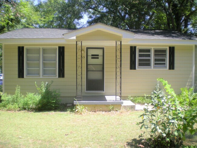 Building Photo - 3br House close to campus FOR RENT - FALL 2026 PRELEASE