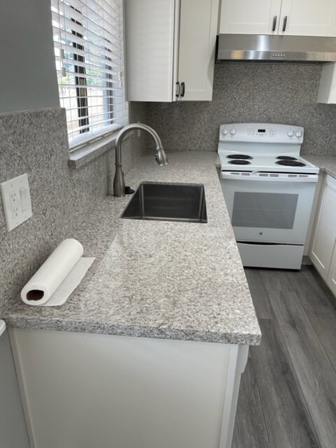 Building Photo - 502 Hope Terrace