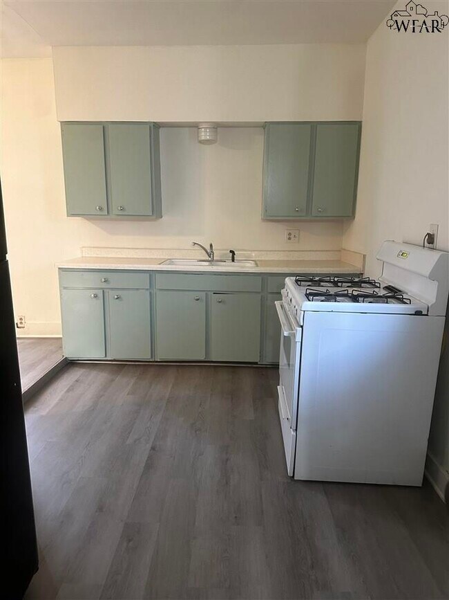 Foto del edificio - 1629 Dayton Ave