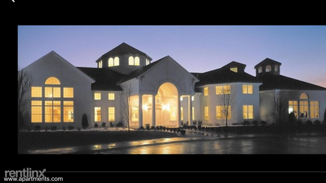 Foto principal - 205 Adams Pointe Blvd