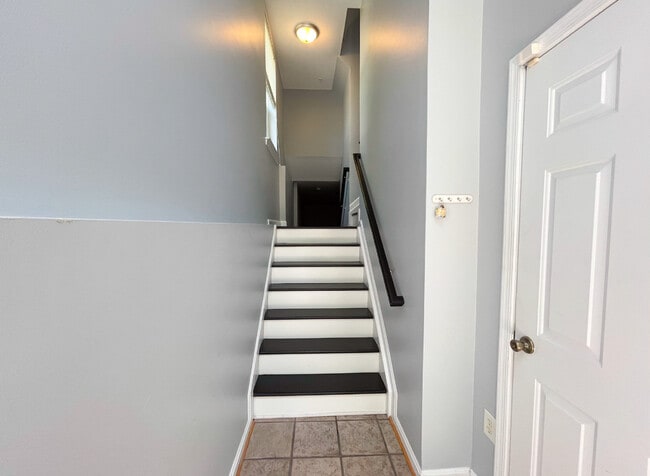 Building Photo - 10700 Heather Glen Way