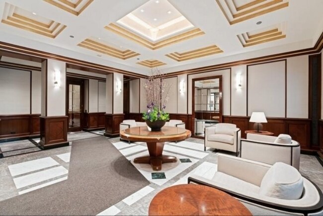 Foto del edificio - 132 E Delaware Pl