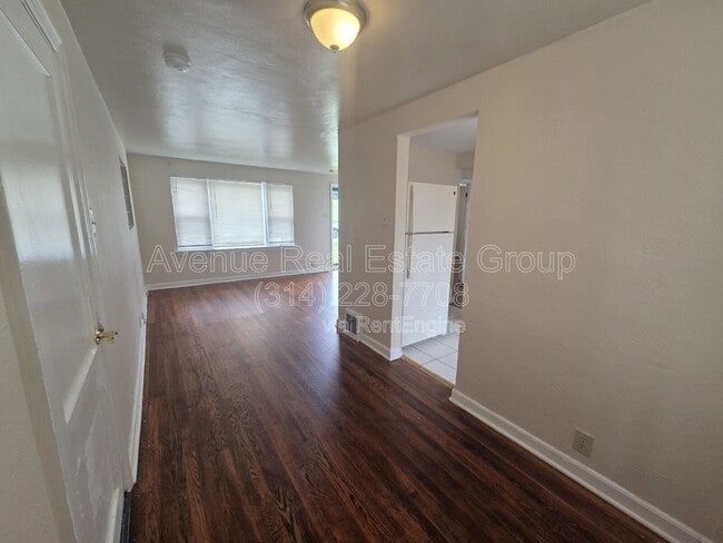 Building Photo - 7148 Lillian Ave