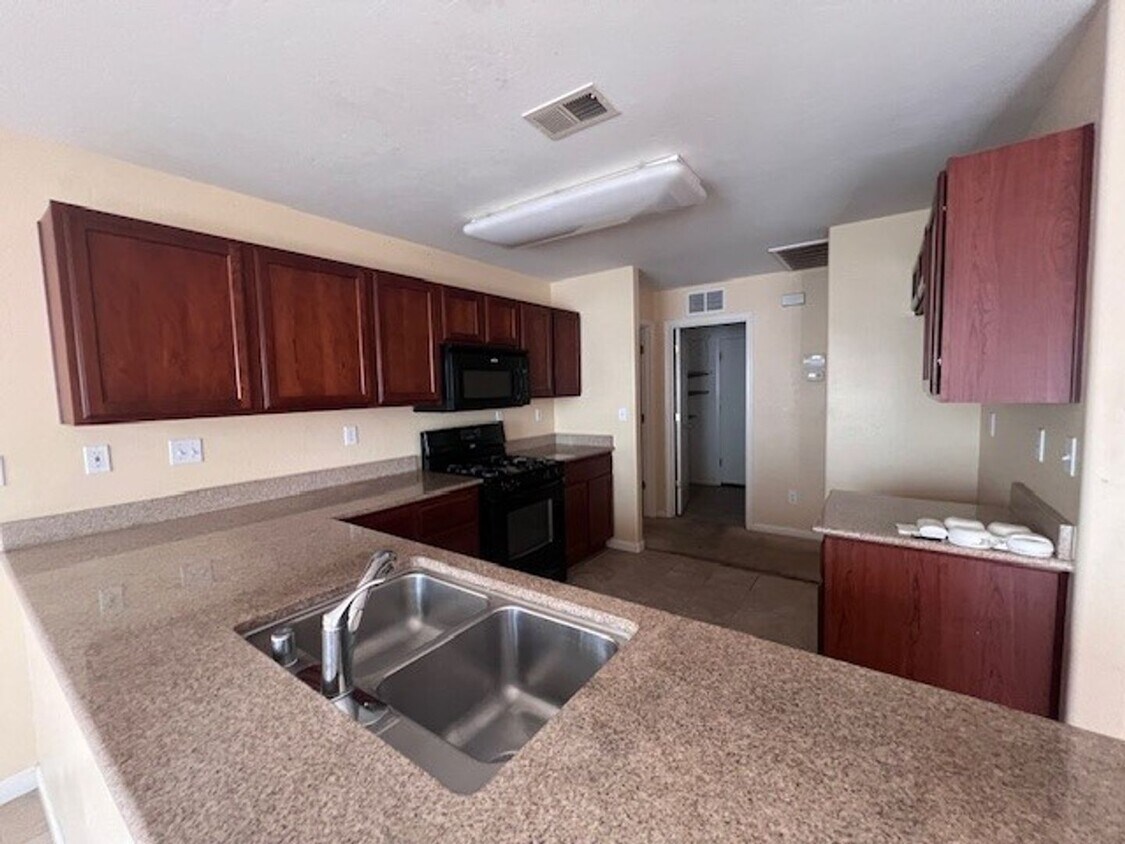 Foto del edificio - Coming Soon!